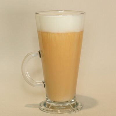 Латте Халва с миндальной нотой в Coffee Pit по цене 340 ₽