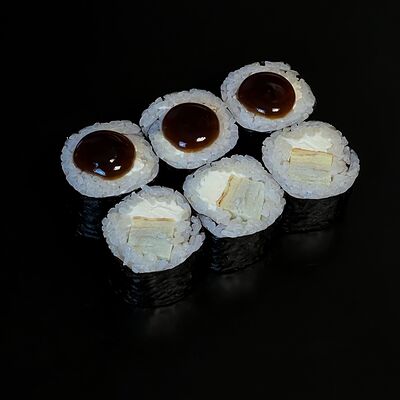 Хосомаки с омлетом и сыром в Yummy Sushi по цене 245 ₽