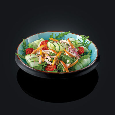 Салат с копченой курицей в Якитория по цене 367