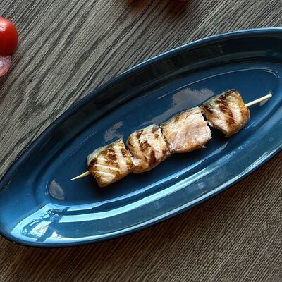 Мини-шашлычок из лосося в Savoiardi по цене 440 ₽