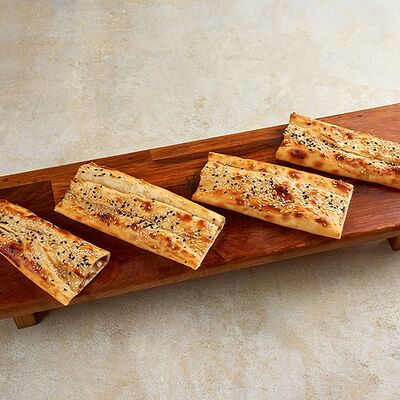 Кавурмалы пиде в Pera по цене 730 ₽