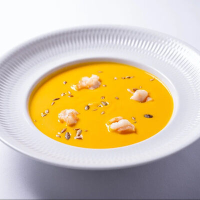 Тыквенный крем-суп с креветками в Бистро Рыба Мечты по цене 790 ₽