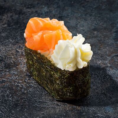 Филадельфия суши Лосось в Вкусно Суши по цене 150