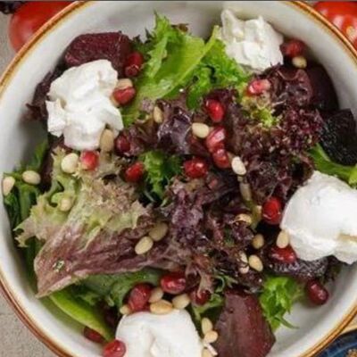 Салат из печёной свеклыв Добрый Грузин по цене 570 ₽