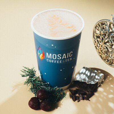 Латте Вишня в шоколаде с Амаретто большой в MOSAIC coffee&tea по цене 489 ₽