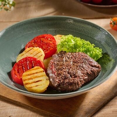 Говяжья вырезка с картофелем по-домашнему в Pizzarella36 по цене 1690 ₽