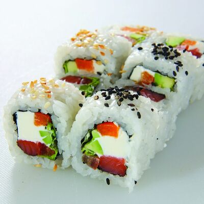 Ролл Сакура в Pizza-Sushi по цене 450 ₽