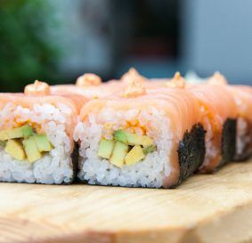 Ролл Лосось на парашюте в Рецептор по цене 510 ₽