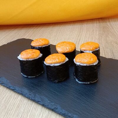 Спайси-угорь в Caviar Rolls по цене 300 ₽