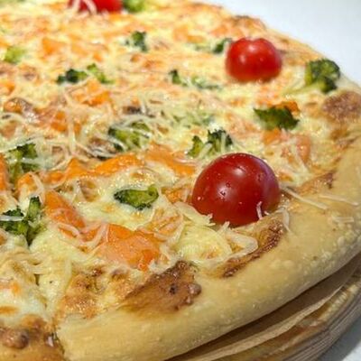 Пицца Золотая рыбка в За плетнём по цене 899 ₽