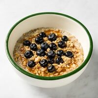 Овсяная каша с карамелью и голубикой в FOBS