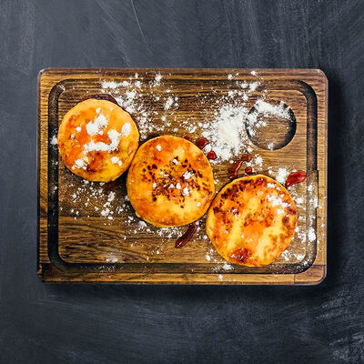 Сырники творожные в Street Food Market по цене 300 ₽