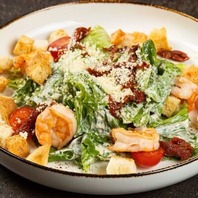 Цезарь с креветкамив Lariote по цене 1150 ₽