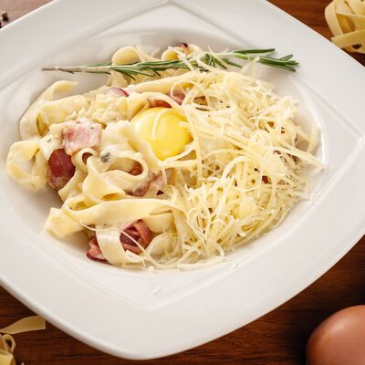 Паста карбонара в Бакинский Chef по цене 555 ₽