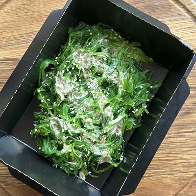 Салат Чука в ГансРолл по цене 385 ₽