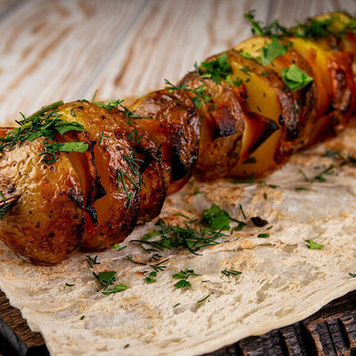 Картофель с салом на мангале в Тут харчо по цене 330 ₽