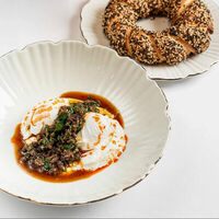 Турецкая яичница с говядиной в Muse