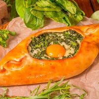 Хачапури со шпинатом и тархуном в Мушмула