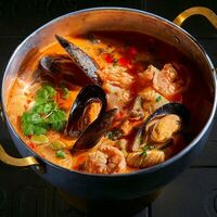 Том ям с морепродуктами в Tyo