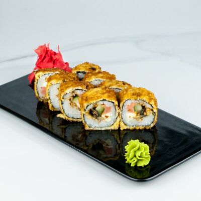 Темпура ролл с лососем и угрем Техас в Сушимания по цене 510 ₽
