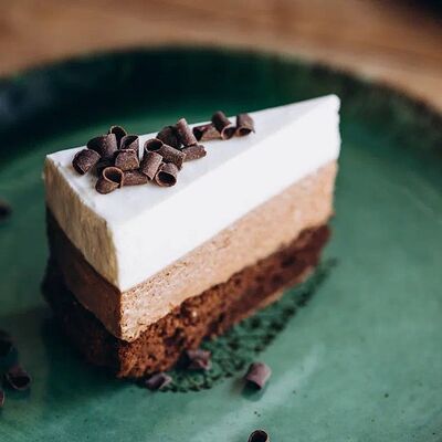 Шоколадный торт в Мацони по цене 320