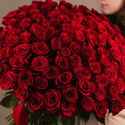 201 красная розав Клубника в шоколаде Simple Berry по цене 67895 ₽