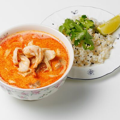 Том-ям с курицей в УРМАН кафе по цене 655 ₽