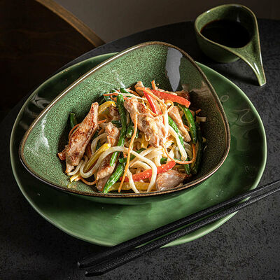 Пшеничная лапша с курицей в сливочном соусе в Качуко по цене 515 ₽