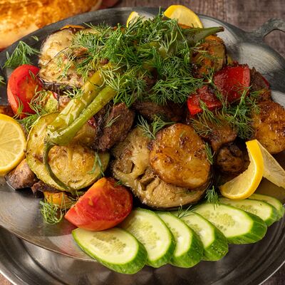 Садж из телятины в Девичья башня по цене 3500 ₽