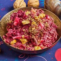 Салат Чархлис в Джо-Джо грузинская кухня