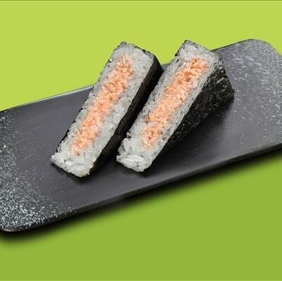 Онигири со снежным крабом в О! Суши по цене 290 ₽