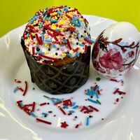 Кулич творожный в Смородина
