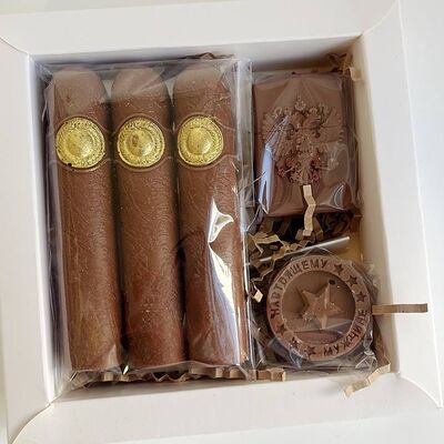 Набор из шоколада Настоящему мужчине в Tortterry по цене 1050 ₽