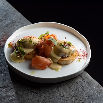 Яйца Бенедикт с лососем в Libido по цене 750 ₽