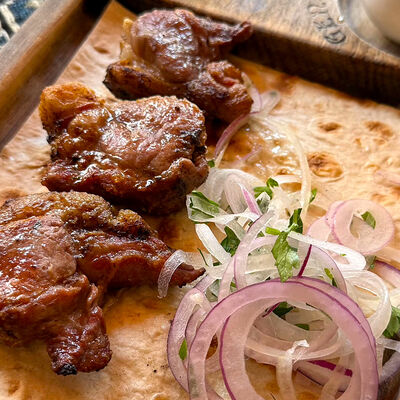 Бараньи яблочки в Генацвале на Арбате - грузинский ресторан по цене 1500 ₽