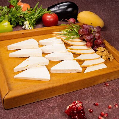 Ассорти грузинских сыров в Чичилаки по цене 1300 ₽