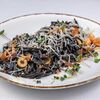 Спагетти неро с морепродуктами в Аврора по цене 850
