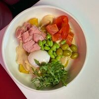 Салат Нисуаз в Буффет