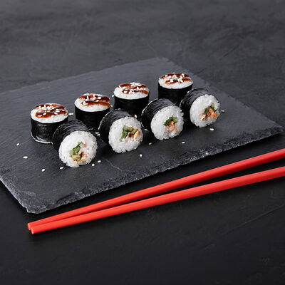 Ролл с угрём в Sushiman по цене 374 ₽