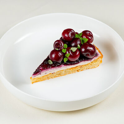 Пирог с малиной в Siesta fiesta по цене 830 ₽