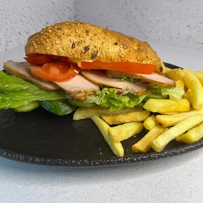 Мяссэндвич kids в Мёд и мясо по цене 444 ₽