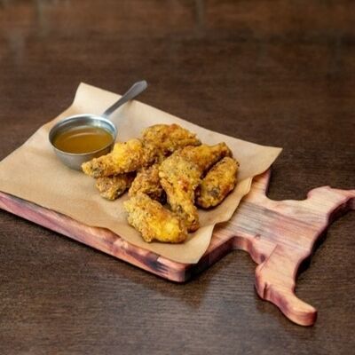 Крылышки в стиле KFC в Daddys pub по цене 635 ₽