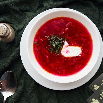 Борщ в у МАМАN по цене 380 ₽