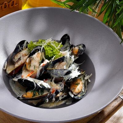 Мидии в соусе блю чиз в ЧиллДОМ по цене 590 ₽