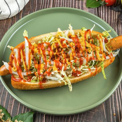 Хот-дог классический в Солянка Крафт Бар по цене 364 ₽