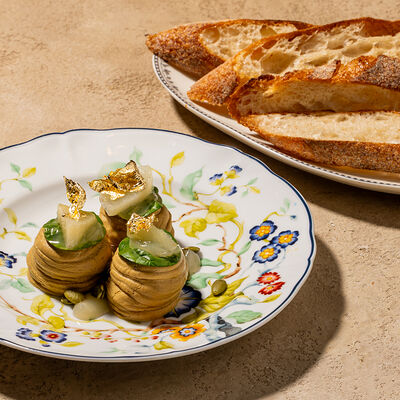 Паштет из куриной печени с вареньем из груши в Cafe Sisi по цене 740 ₽