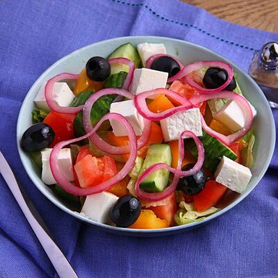 Греческий в Андеграунд Pizza & Sushi по цене 276 ₽