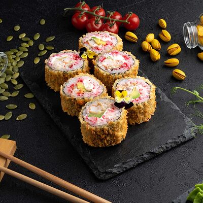 Горячий ролл с угрем и креветкой Диабло в Самурай SUSHI PREMIUM по цене 600 ₽