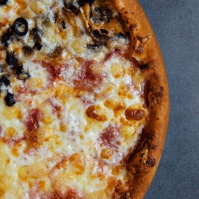 Пицца Четыре сезона в Тобико по цене 1500 ₽