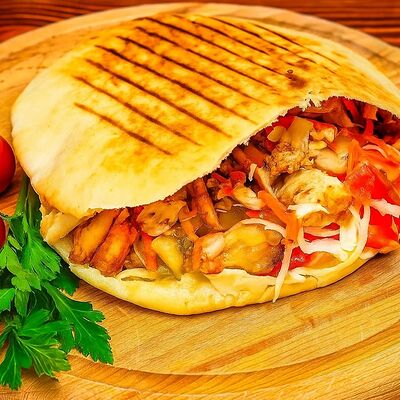 Шаурма в пите в Донер 24 по цене 520 ₽